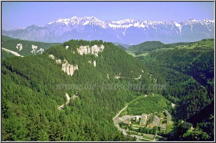 Alpenblick.jpg - In den Bergen 1977, eines meiner ersten Fotos überhaupt