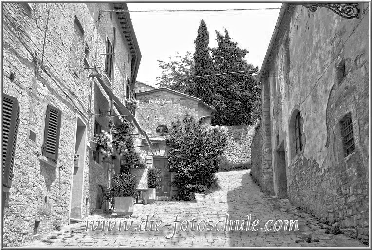 In Volterra  --  Italien Toscana