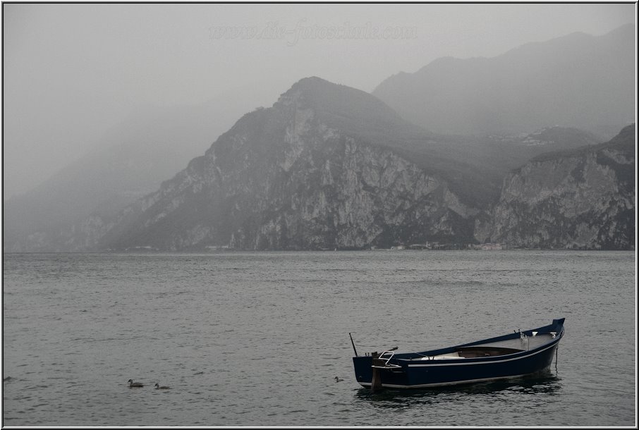 In der Nhe von Malcesine bei ungemtlichem Regenwetter.