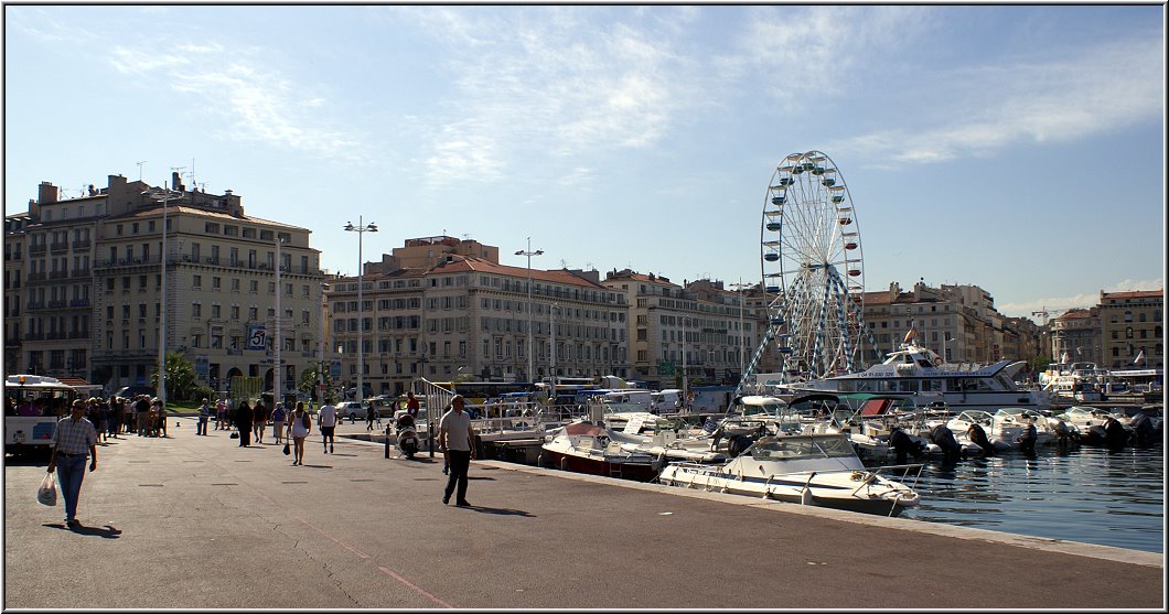 AIDA151.jpg - Marseille, an der Promenade des alten Hafens Vieux Port