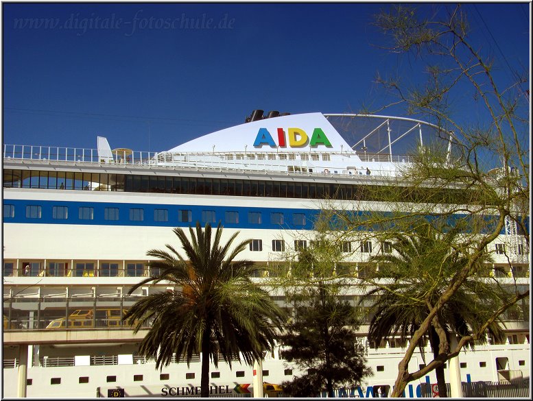AIDA177.jpg - AIDAbella in Barcelona
