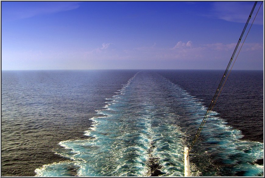 AIDA198.jpg - Bei ruhiger See gehts zurück nach Palma de Mallorca