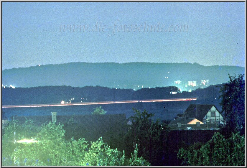 Schwerte_Autobahn_nachts.jpg - A45 bei Nacht, Blick von Ergste 1979