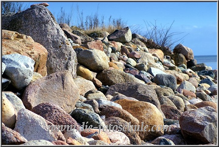Steine_Kellenhusen.jpg - Uferbefestigung in Kellenhusen am Südstrand.