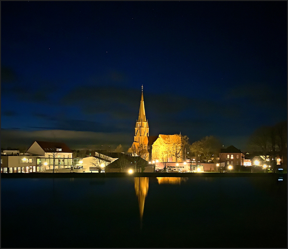 Vitus-Stift Olfen bei Nacht mit dem iPhone fotografiert