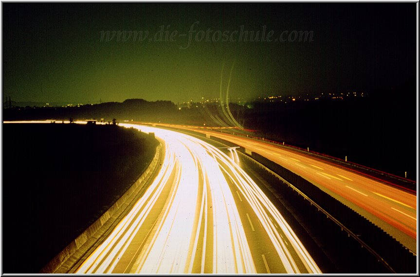 Bei Schwerte -- Autobahn bei Nacht  --
