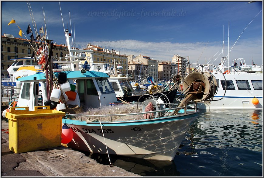 AIDA149.jpg - Marseille, alter Hafen Vieux Port