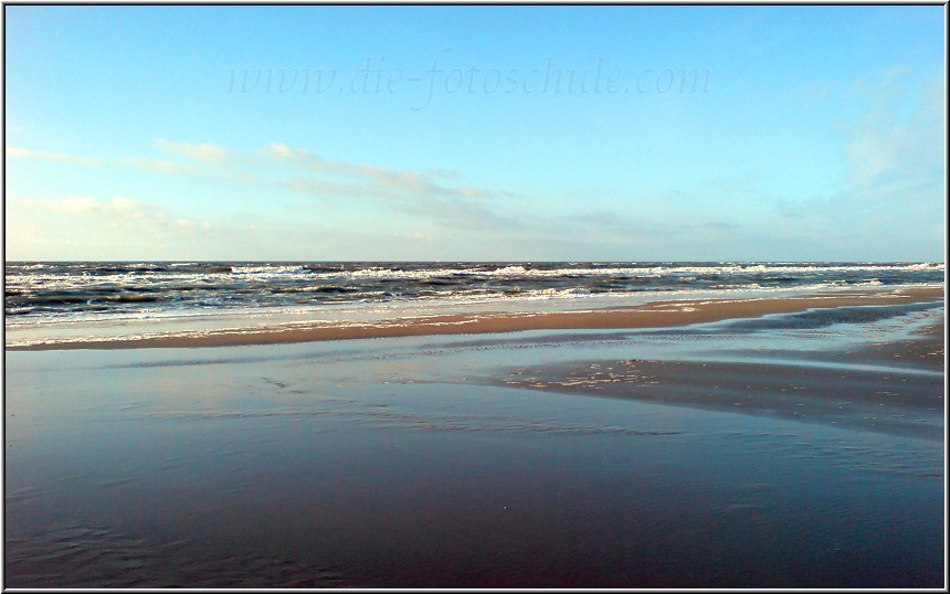 Egmond_Strand_2009_1.jpg - Strand Nord Egmond aan Zee, März 2009