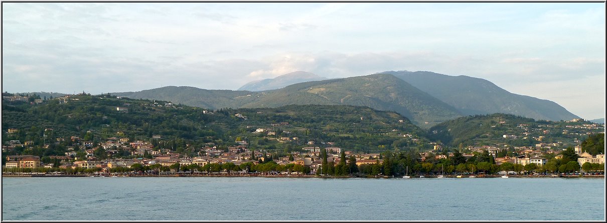 Bardolino_012.jpg - Bardolino, vom Schiff aus gesehen