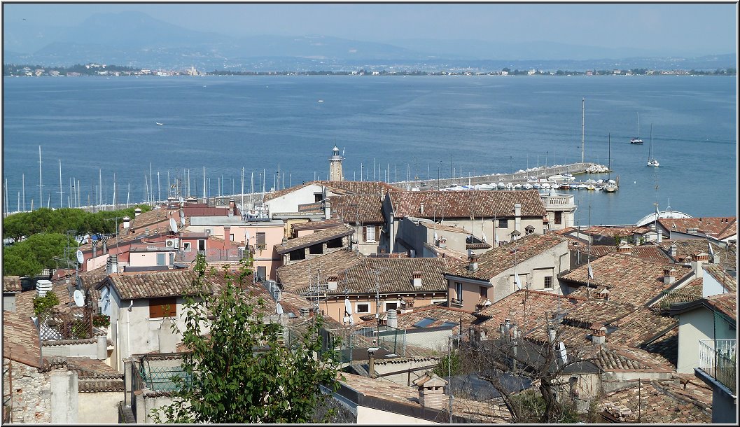 Desenzano_025.jpg - >> Über den Dächern von Nizza << ist nix gegen die Dächer von Desenzano  :-)
