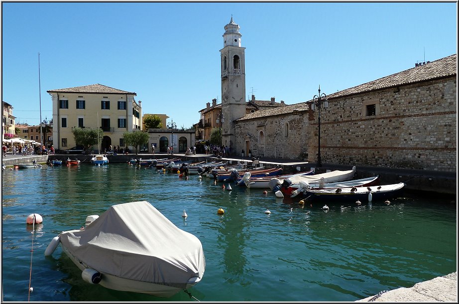 Lazise_015.jpg - Der kleine Hafen von Lazise