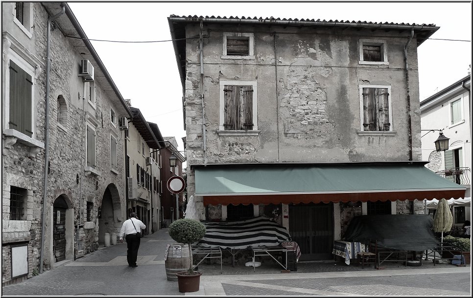 Lazise_047.jpg - In den engen Gassen der Altstadt