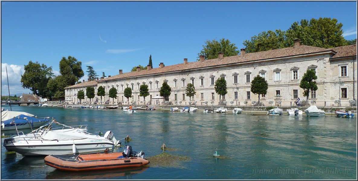 Peschiera_030.jpg - Peschiera: Blick auf das Consorzio Tutela Lugana Doc Associazione am Minicio