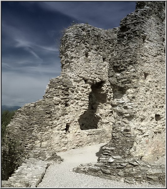 Sirmione_Grotten_033.jpg - Grotten des Catull