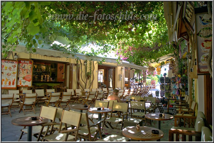 Kos_Tigaki_Fotoschule_018.jpg - Solche Bars und Tavernen gibts in Kos Stadt zuhauf