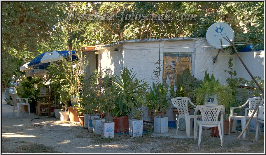 Kos_Tigaki_Fotoschule_025.jpg - Die Rückansichten der Tavernen sind auch interessant