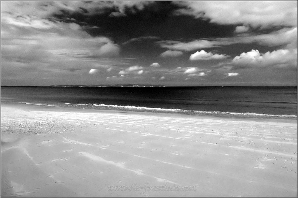 Binz_2014_01.jpg - Auf dem Rückweg nach Fischland-Darß-Zingst gab´s einen kleinen Abstecher ins mondäne weiße Binz mit seinen endlos breiten weißen Stränden.