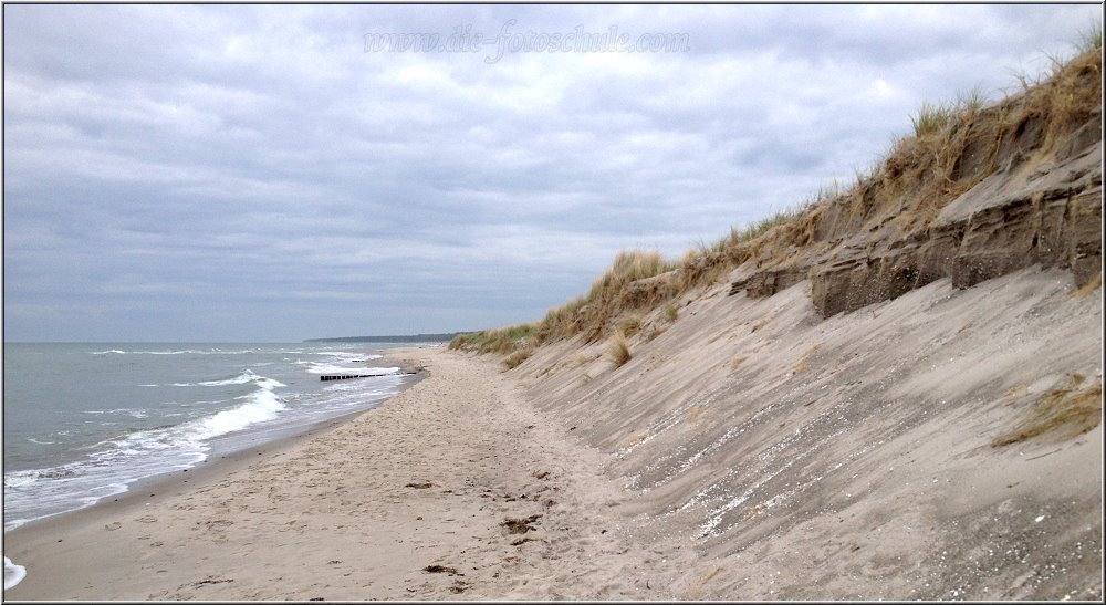 Weststrand_2014_019.jpg - Das Meer trägt diese Seite des Landes immer weiter ab, um den Sand am Nordstrand wieder anzuspülen.