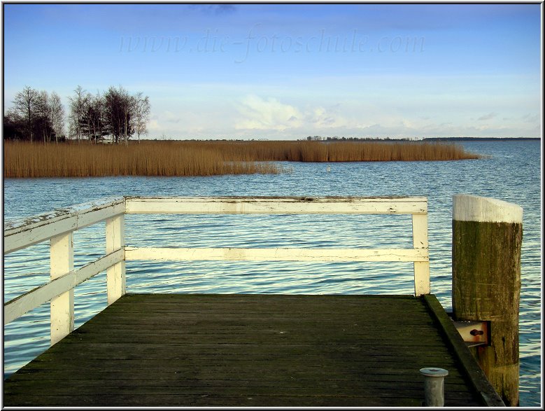 Wieck_Hafen18_Die_Fotoschule.jpg - Am Bodden in Wieck am Wiecker Hafen