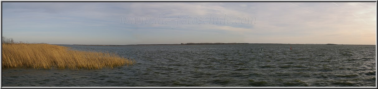 Born_Hafen.jpg - Der Bodstedter Bodden am Binnenhafen von Born