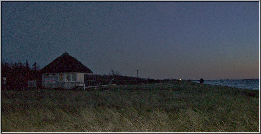 Wustrow_Ostsee10_Die_Fotoschule.jpg - An der Seebrücke in Wustrow zur Blauen Stunde