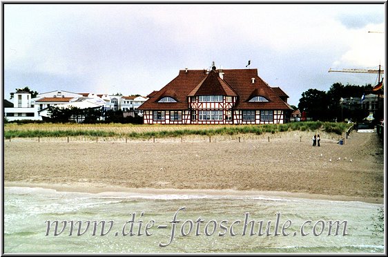 Das Kurhaus von der Seebrcke aus fotografiert